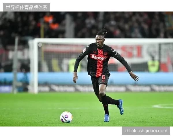 勒沃库森中卫科索努租借皇家贝蒂斯表现稳健，防守数据印证其战术价值